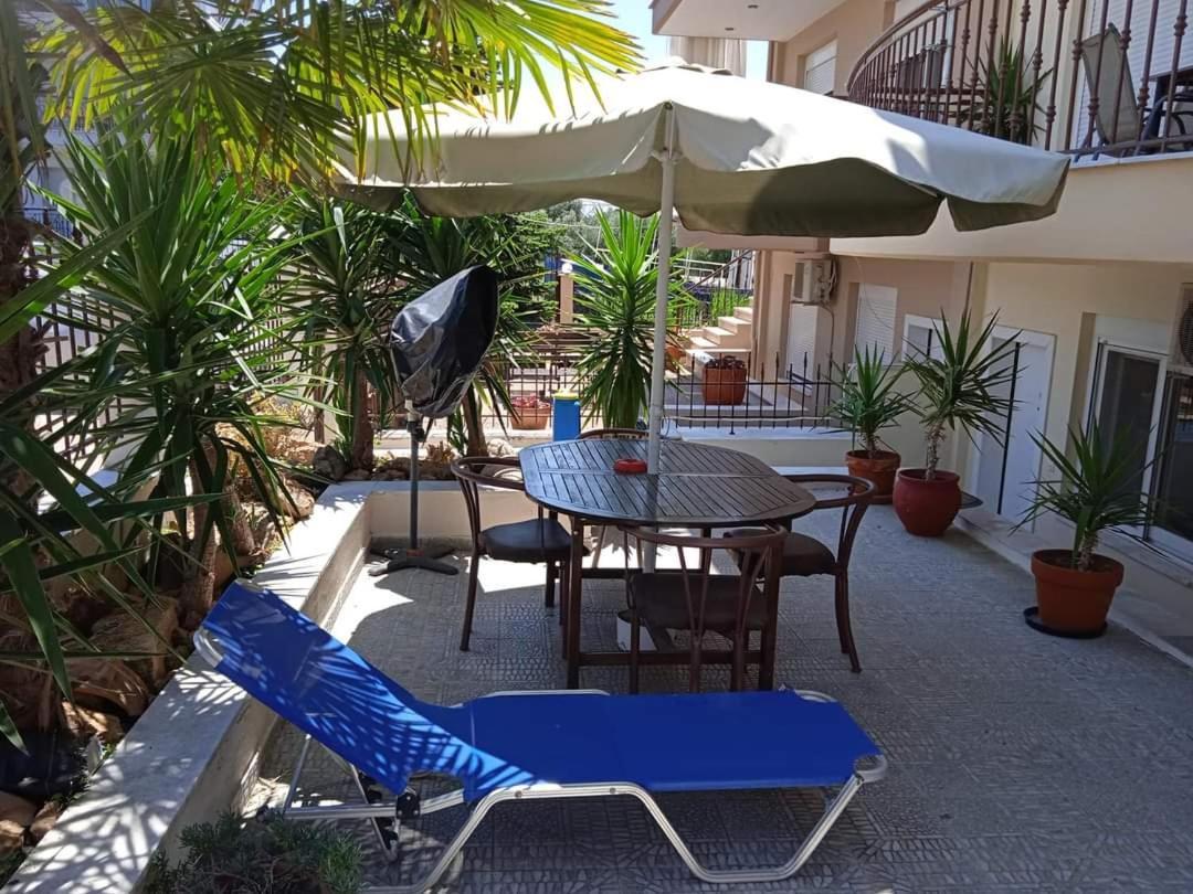Blue Moon Accommodation Nea Michaniona Exterior foto